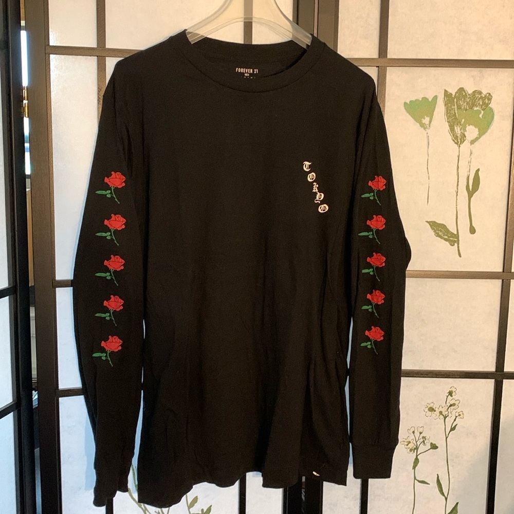 Forever 21 T-shirt